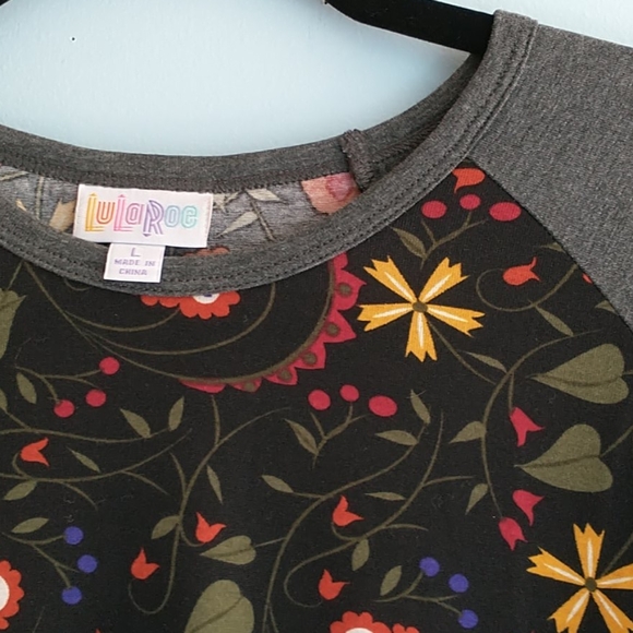 Lularoe Randy Top - Picture 2 of 4